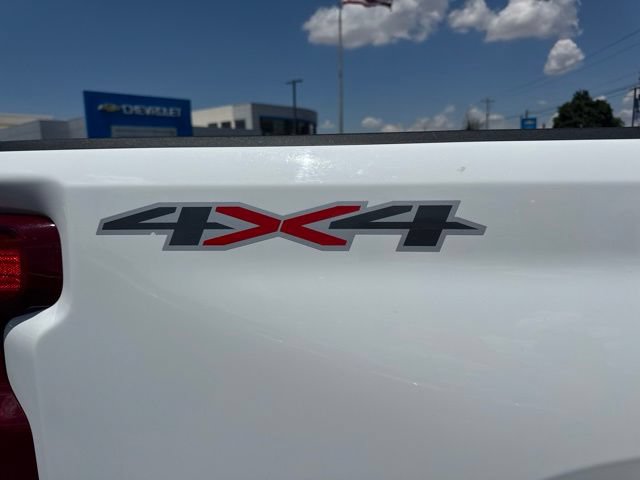 Used 2025 Chevrolet Silverado 2500 LT w/ Convenience Package AWD/4WD image 13