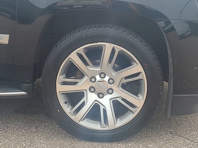 Used 2018 Cadillac Escalade Luxury AWD/4WD image 9