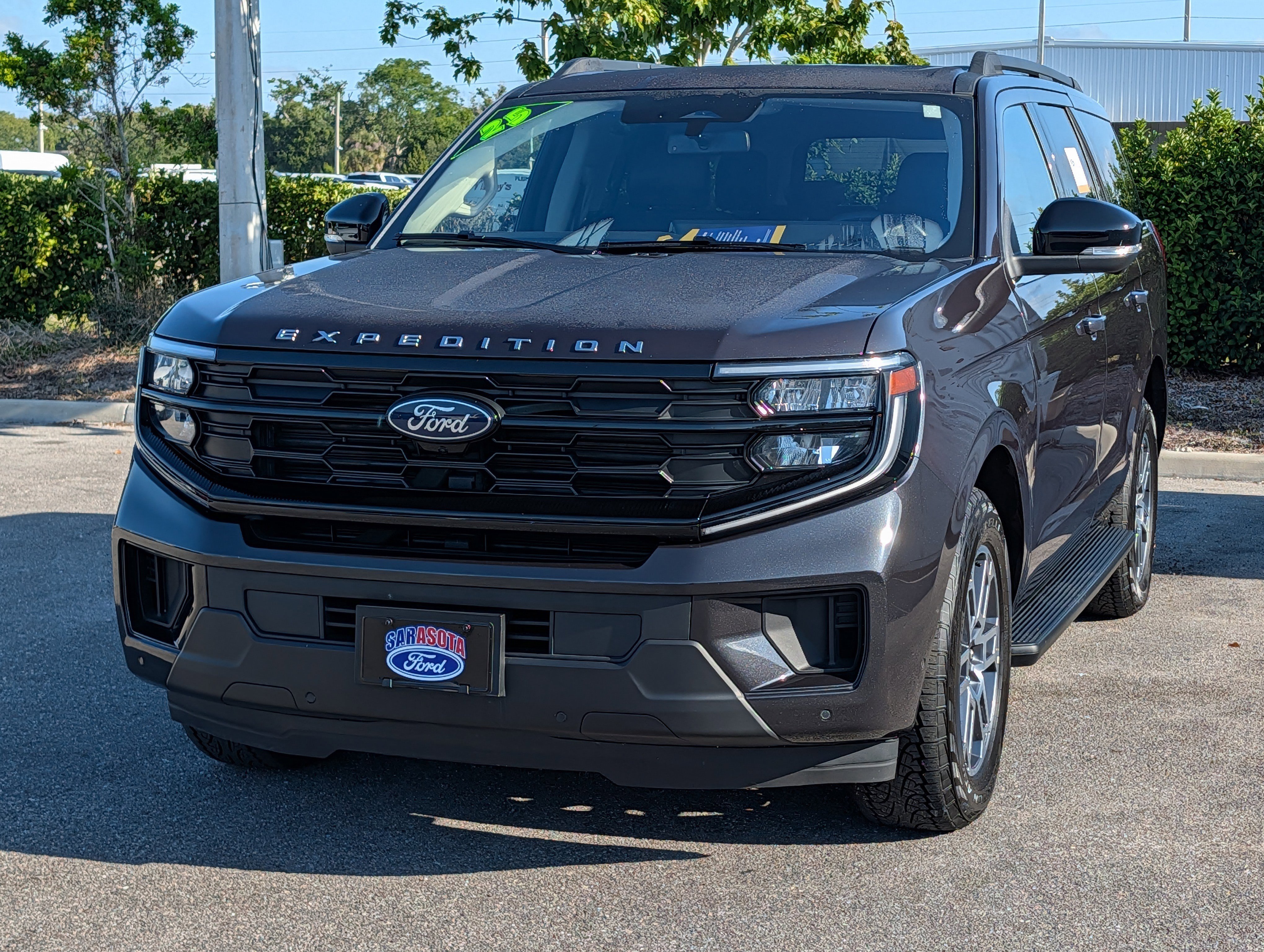 Certified 2025 Ford Expedition Active AWD/4WD image 7