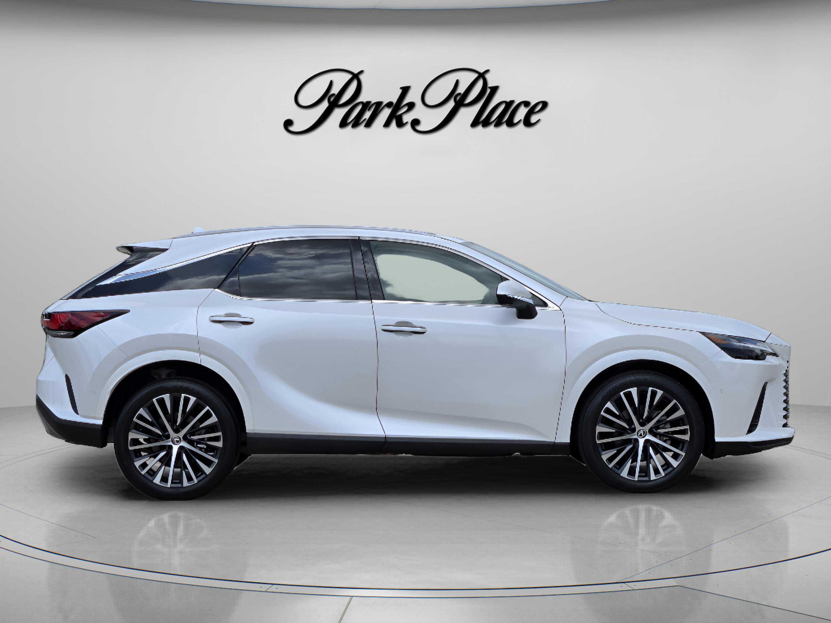 Used 2025 Lexus RX 350 Premium Plus w/ Convenience Package FWD image 7