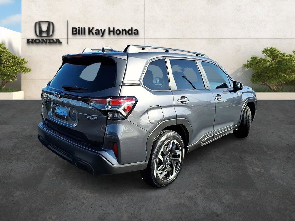Used 2025 Subaru Forester Limited w/ Popular Package AWD/4WD image 3
