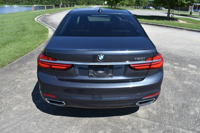 Used 2018 BMW 750i RWD image 7