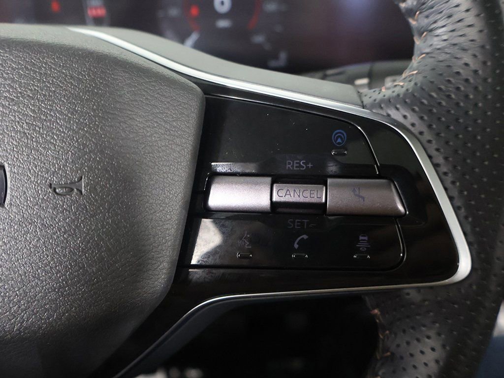 Used 2024 Nissan Ariya FWD image 43