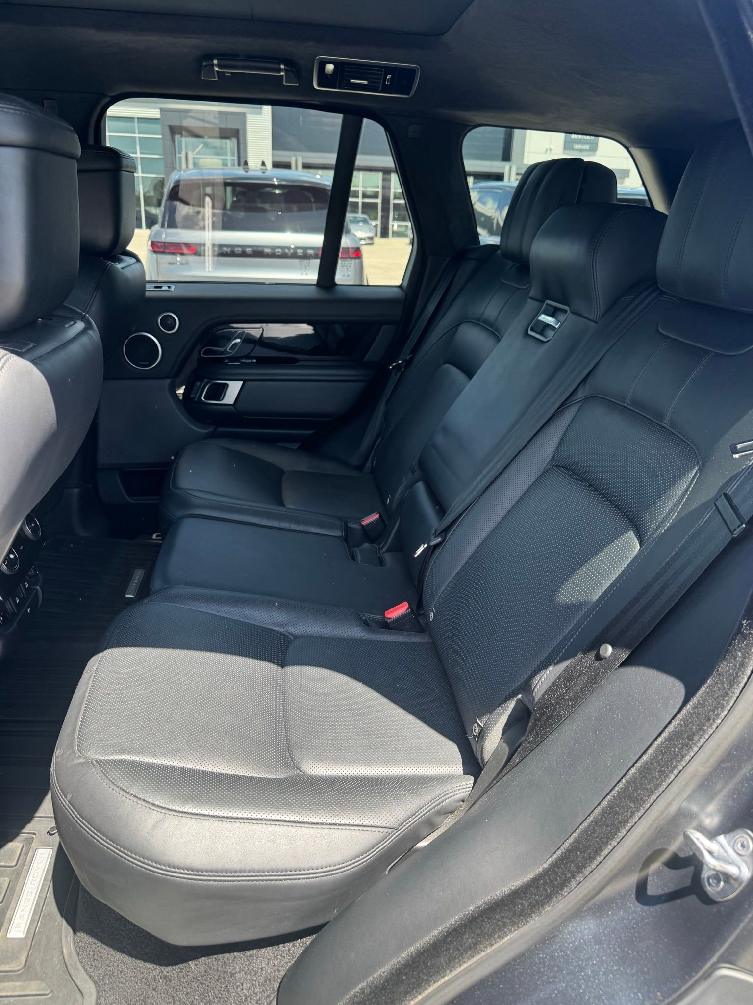 Used 2019 Land Rover Range Rover Supercharged AWD/4WD image 9