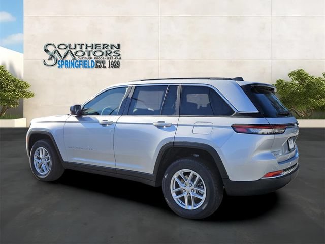 New 2026 Jeep Grand Cherokee Laredo X AWD/4WD image 3