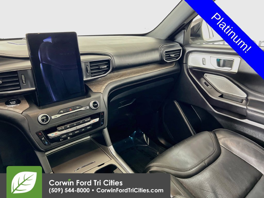 Used 2020 Ford Explorer Platinum w/ Premium Technology Package AWD/4WD image 29