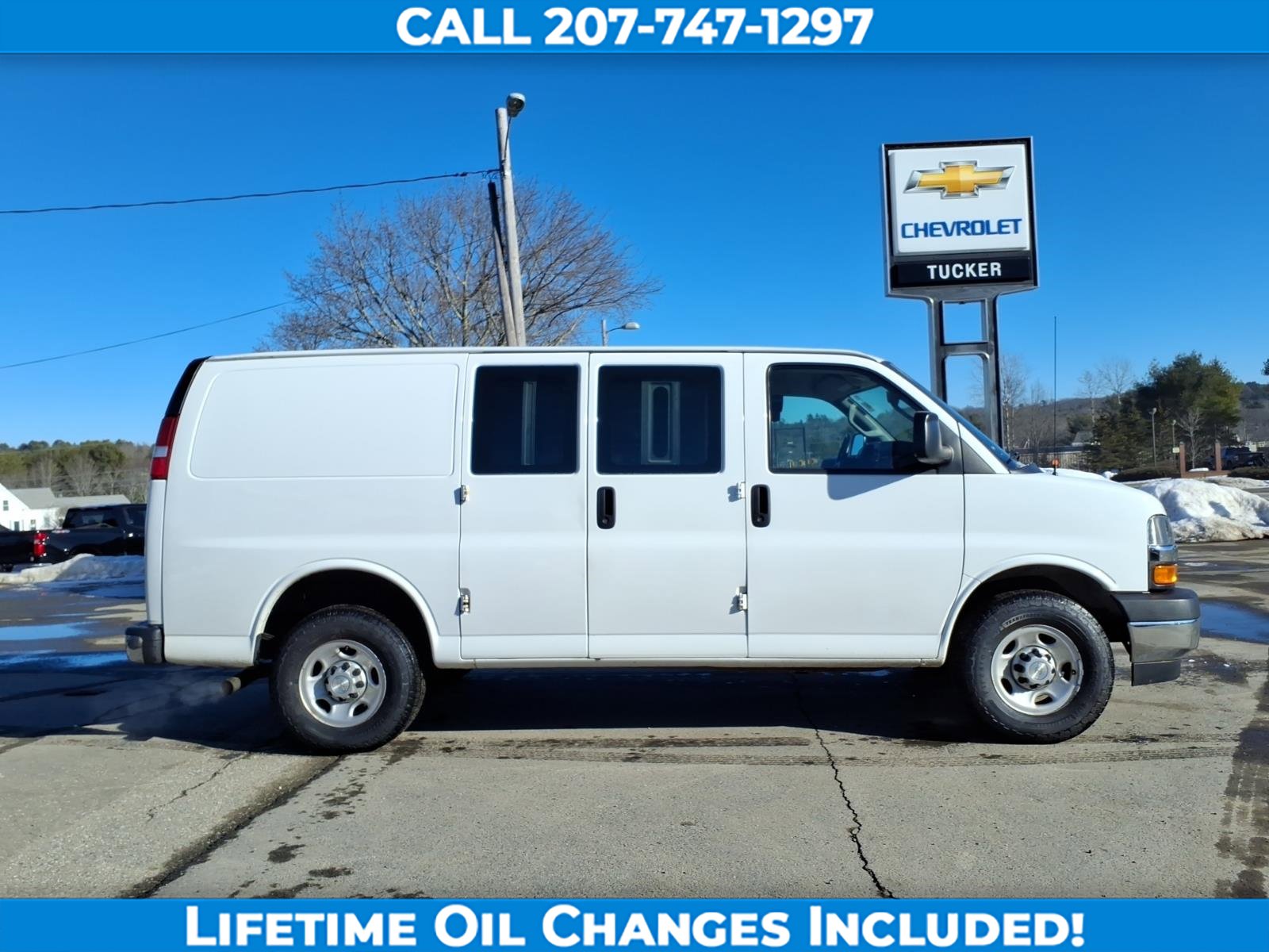 Used 2019 Chevrolet Express 2500 w/ Driver Convenience Package image 4