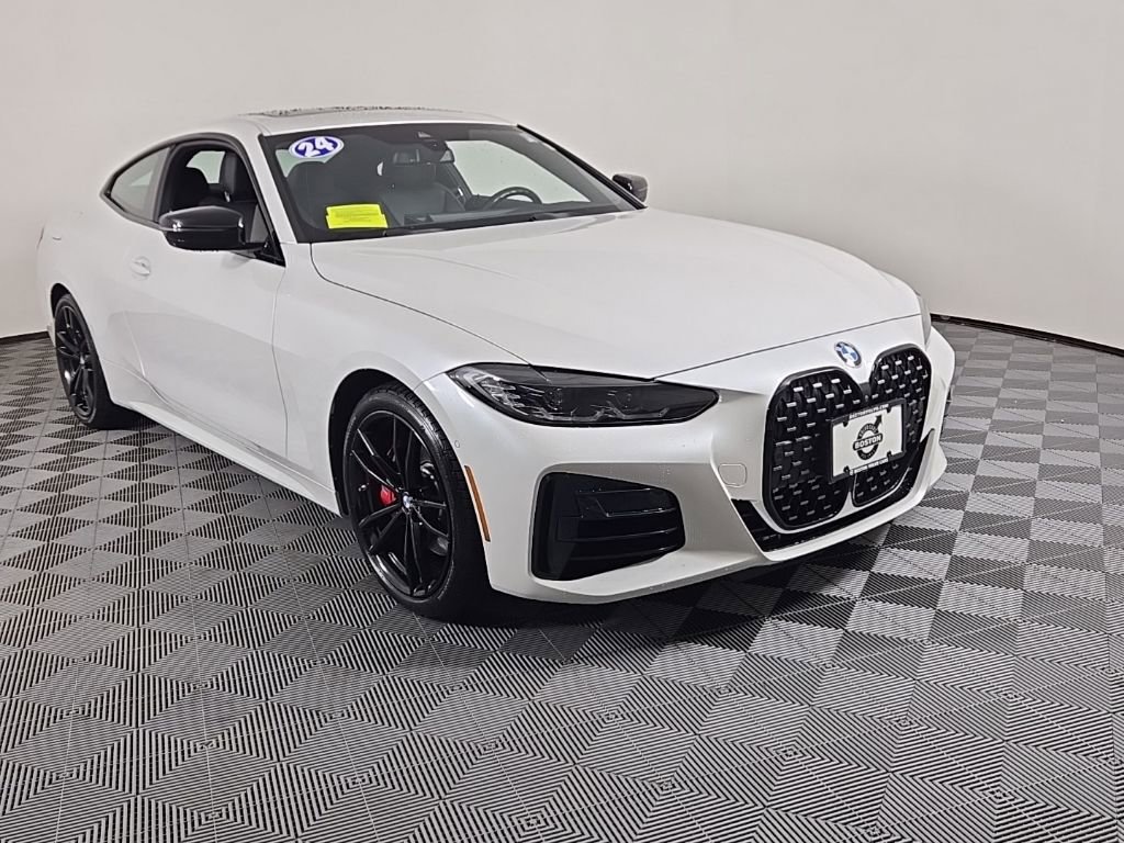 Used 2024 BMW 440i xDrive Coupe w/ Premium Package AWD/4WD image 3