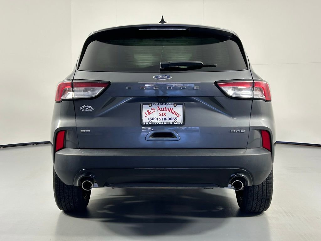 Used 2021 Ford Escape SE w/ SE Sport Appearance Package image 6