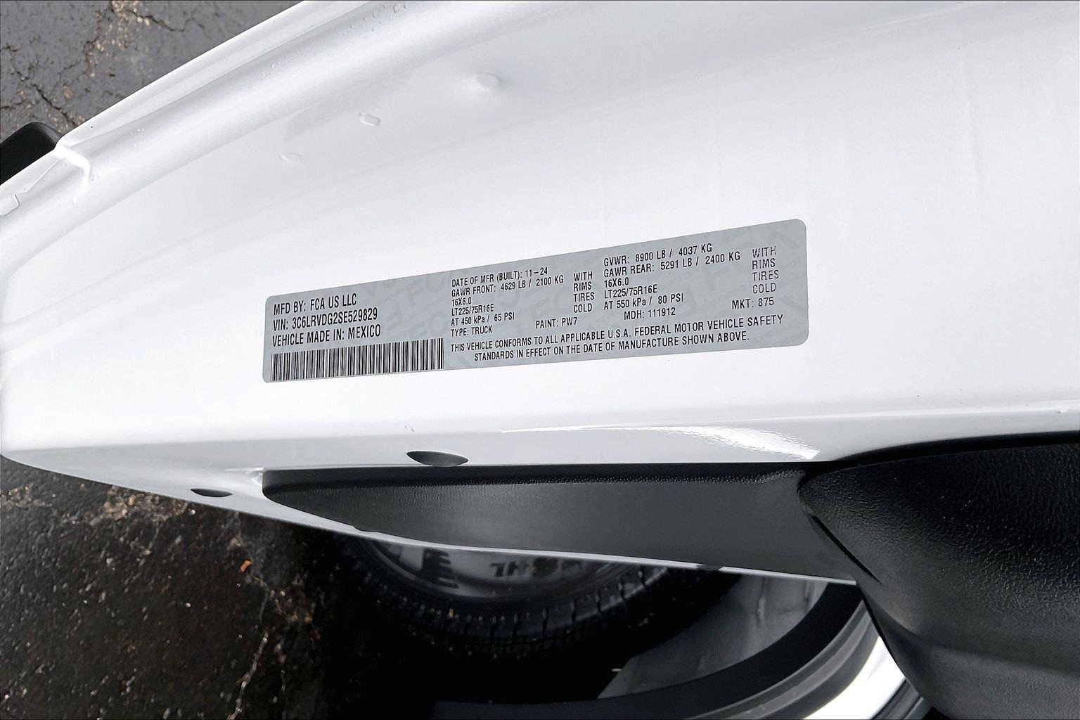 New 2025 RAM ProMaster 2500 w/ Convenience Group image 16