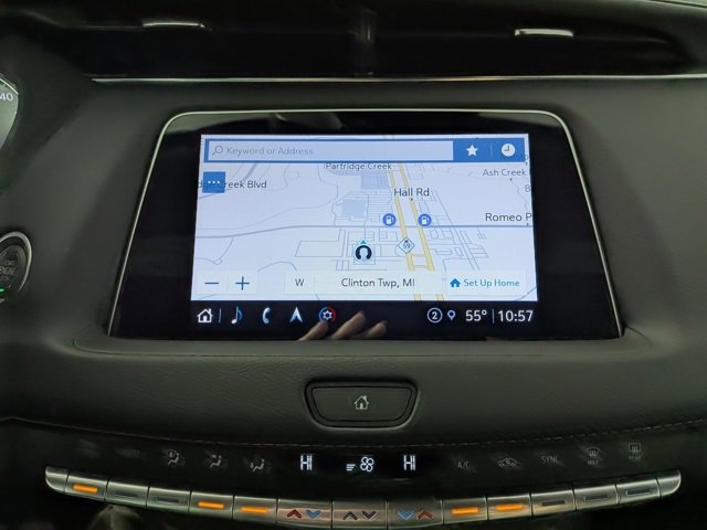 Certified 2022 Cadillac XT4 Premium Luxury w/ Enhanced Visibility Package image 7