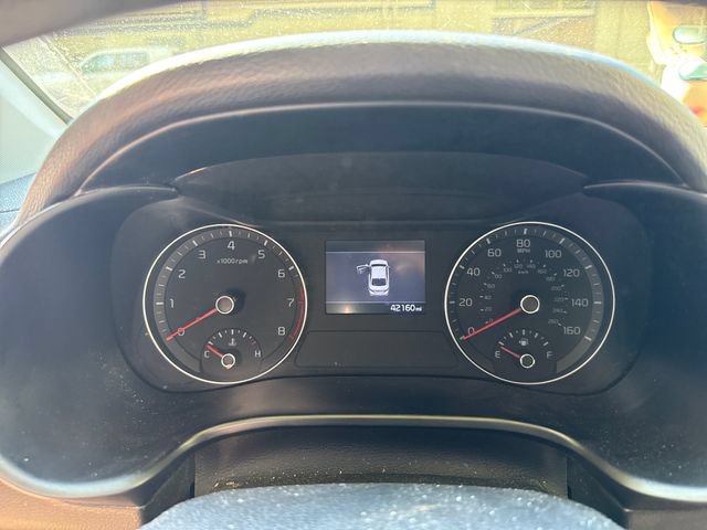 Used 2019 Kia Forte LXS FWD image 17