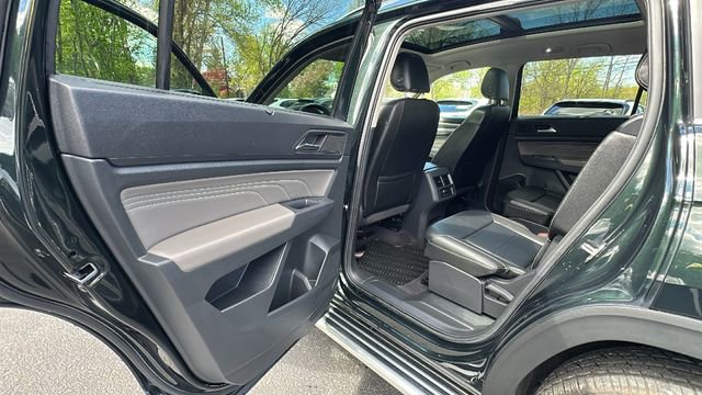 Used 2021 Volkswagen Atlas SEL R-Line w/ Atlas Adventure Package AWD/4WD image 38