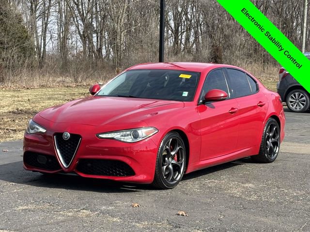 Used 2017 Alfa Romeo Giulia Ti w/ TI 19" Sport Package image 30