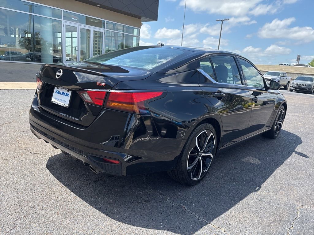 Used 2024 Nissan Altima 2.5 SR FWD image 5