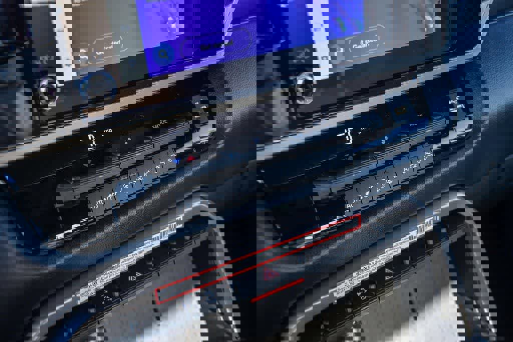 New 2025 Toyota Tundra SR5 AWD/4WD image 27