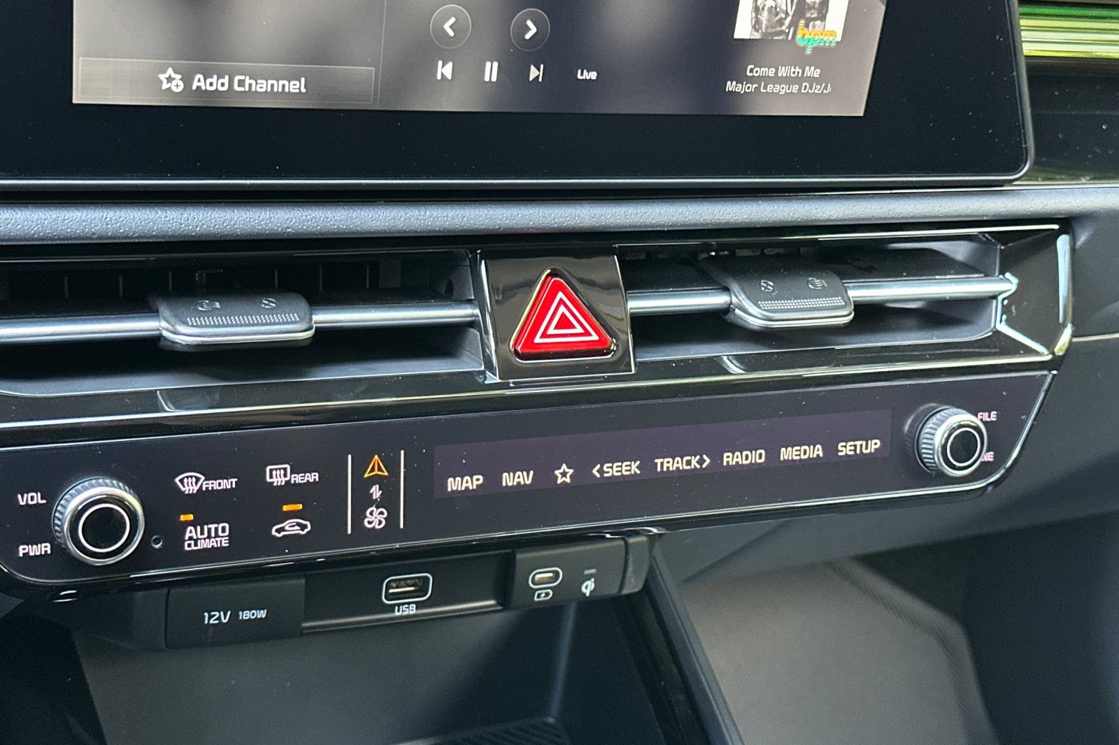 New 2025 Kia Niro EX image 17