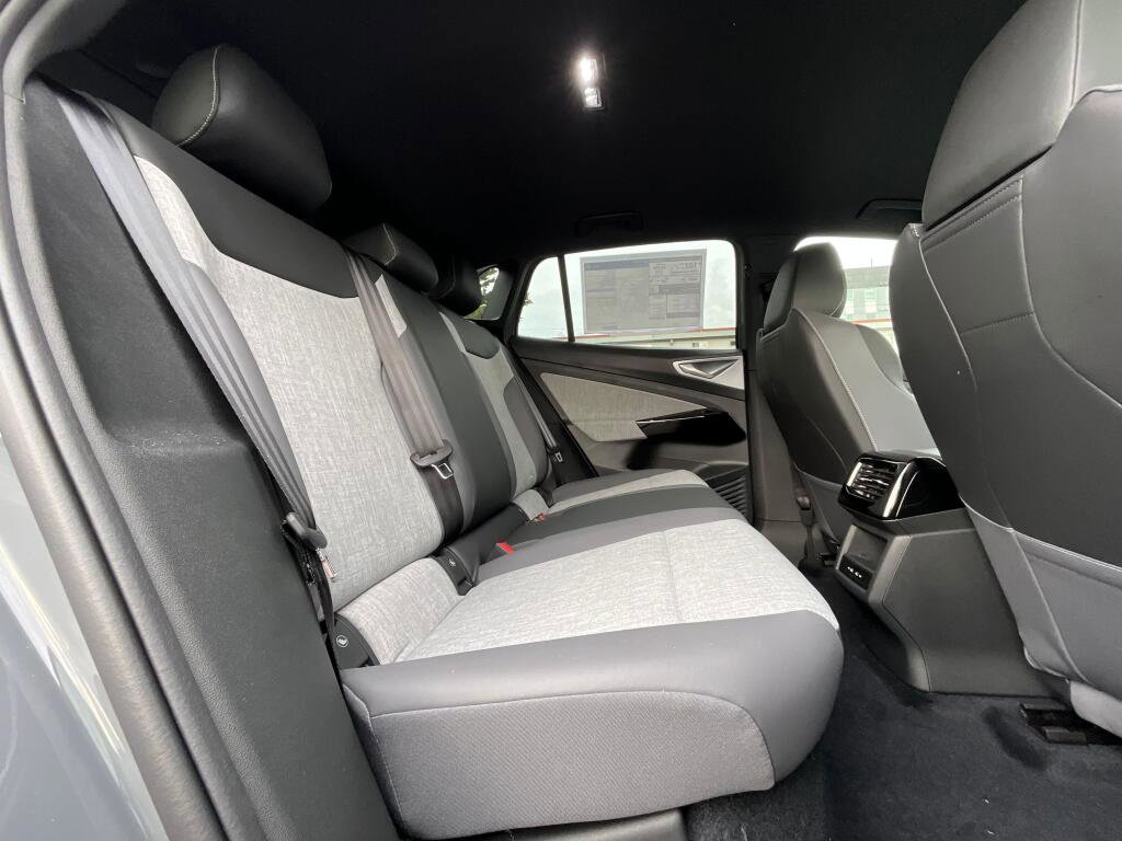 New 2026 Volkswagen ID.4 Pro image 14