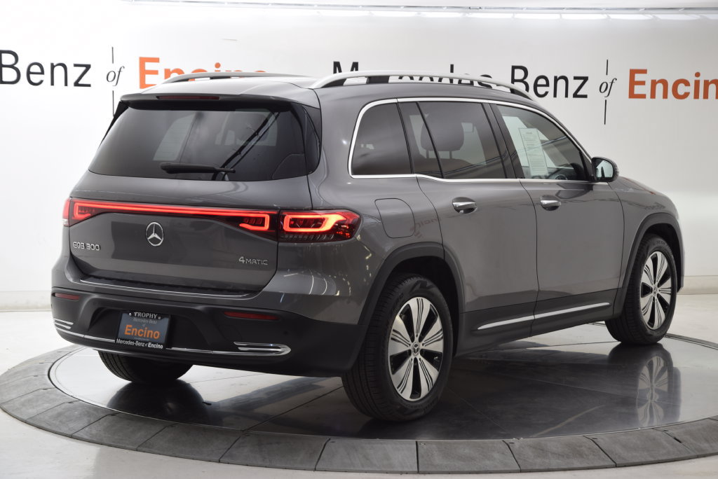 Used 2023 Mercedes-Benz EQB 300 4MATIC image 6