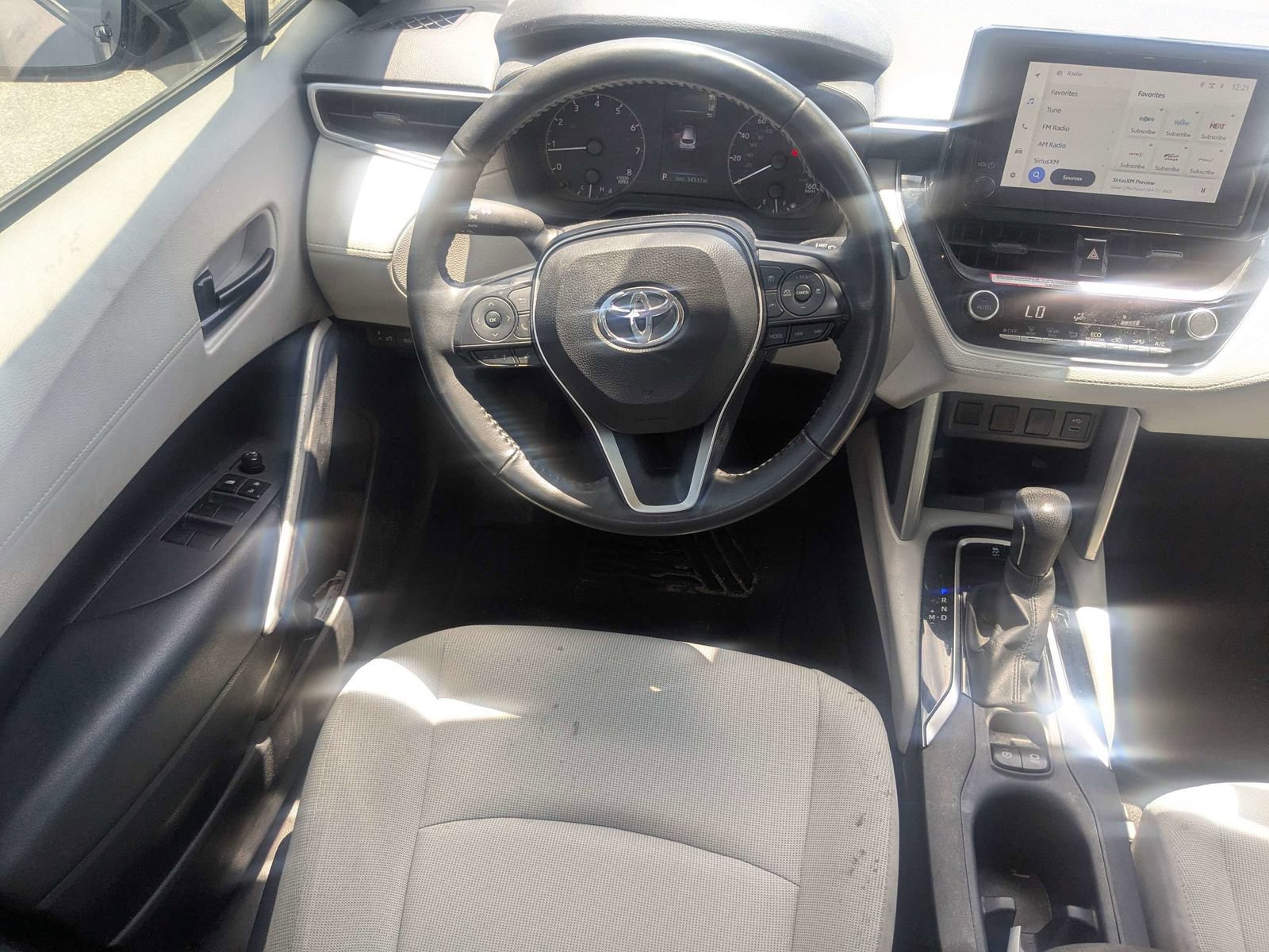 Used 2024 Toyota Corolla Cross LE FWD image 15