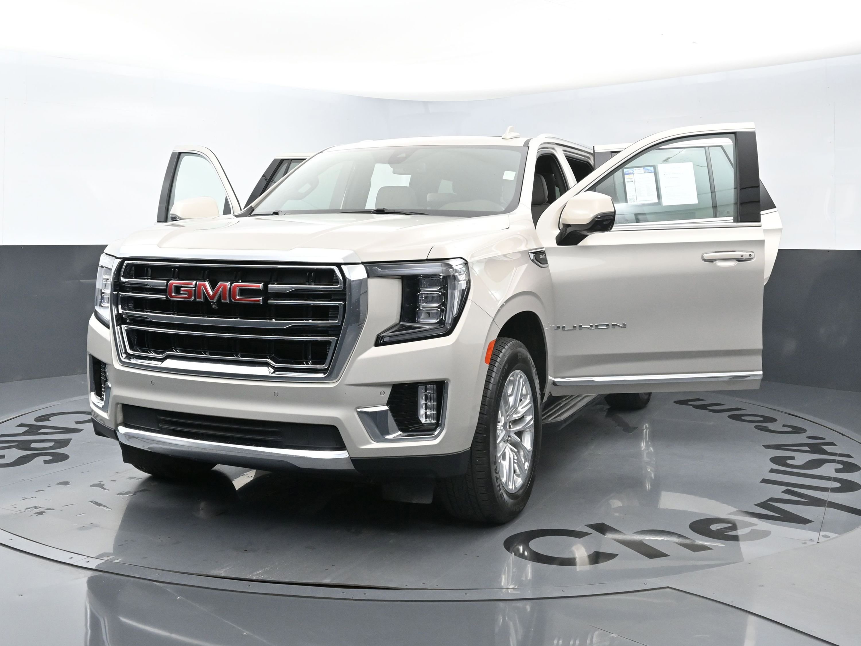 Used 2021 GMC Yukon SLT w/ SLT Premium Package image 23