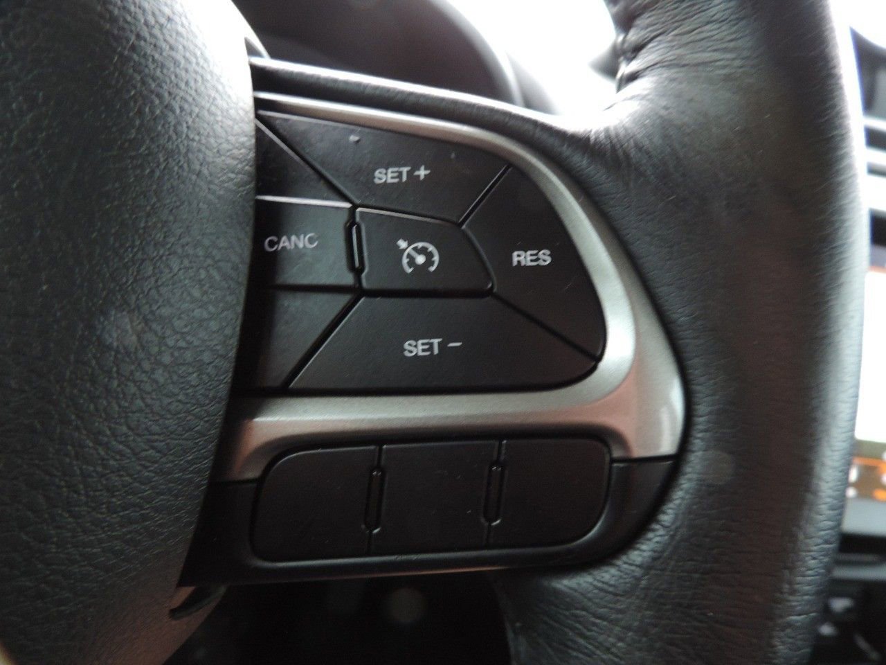 Used 2022 Jeep Renegade Latitude w/ Convenience Group image 30