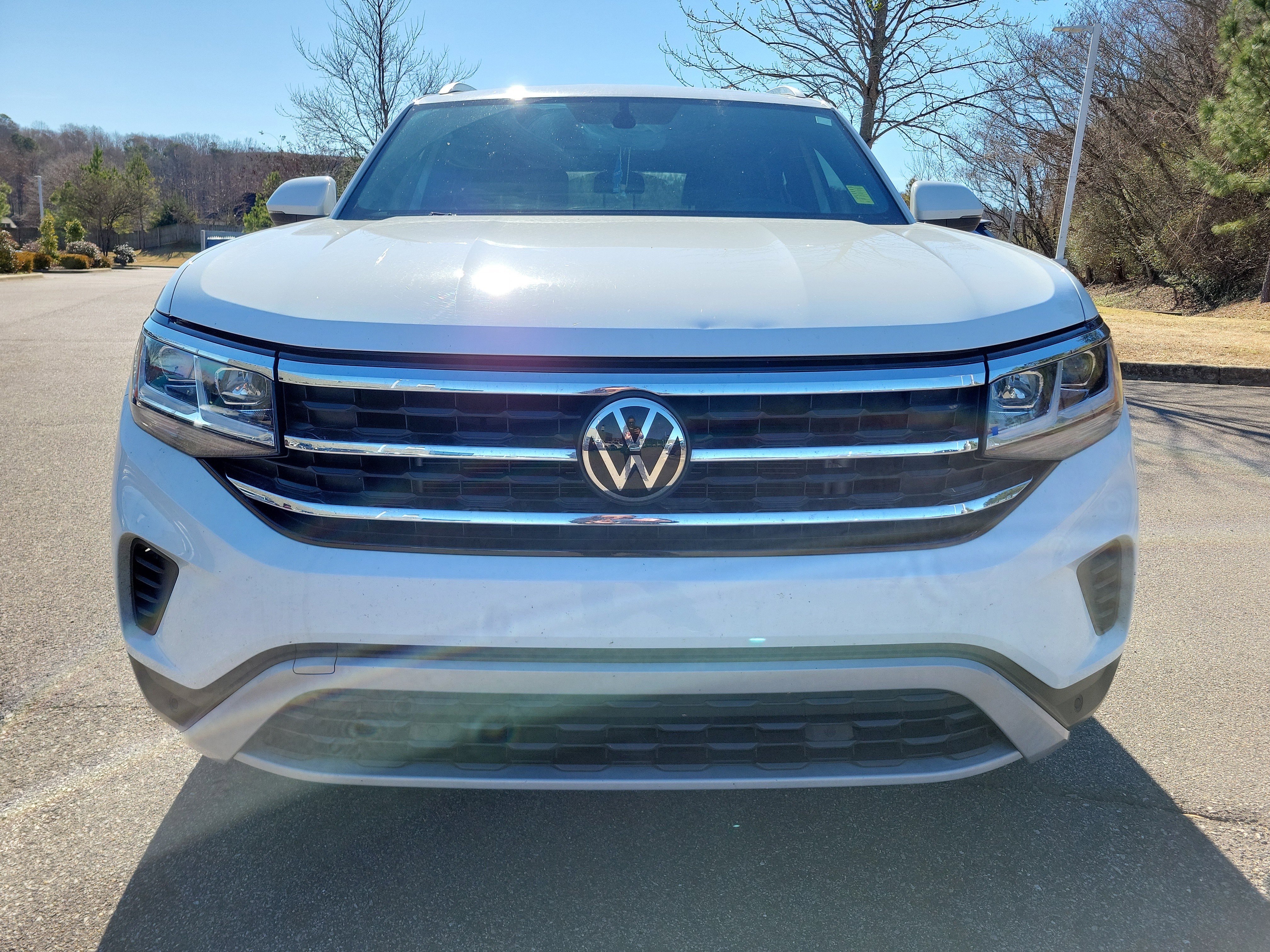 Used 2023 Volkswagen Atlas Cross Sport SE w/ Black Wheel Package image 18