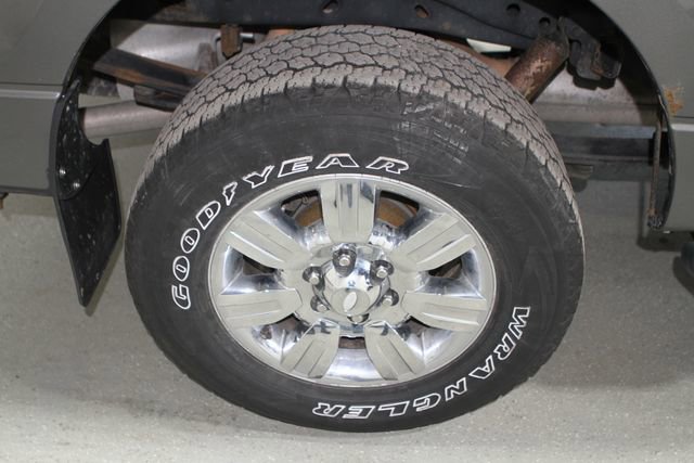 Used 2010 Ford F150 XLT AWD/4WD image 5
