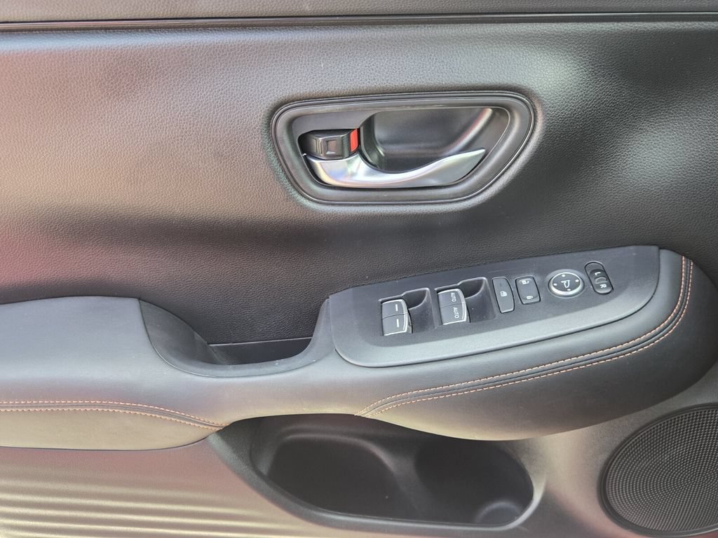 Certified 2025 Honda HR-V Sport image 25