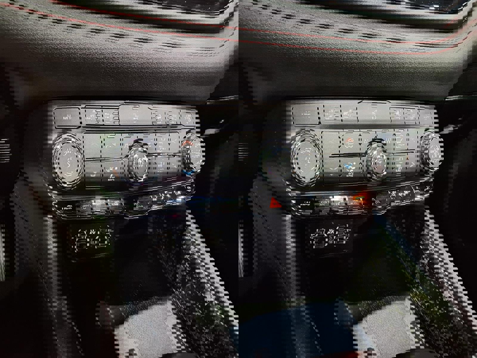 Used 2024 Dodge Durango R/T image 14