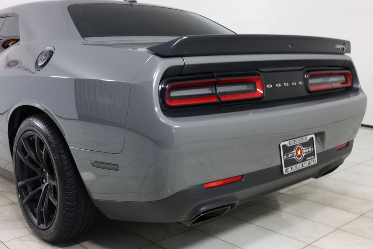 Used 2023 Dodge Challenger SRT Hellcat w/ Driver Convenience Group RWD image 41