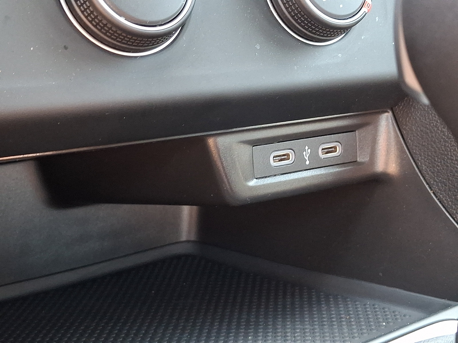Certified 2024 Volkswagen Jetta S FWD image 23