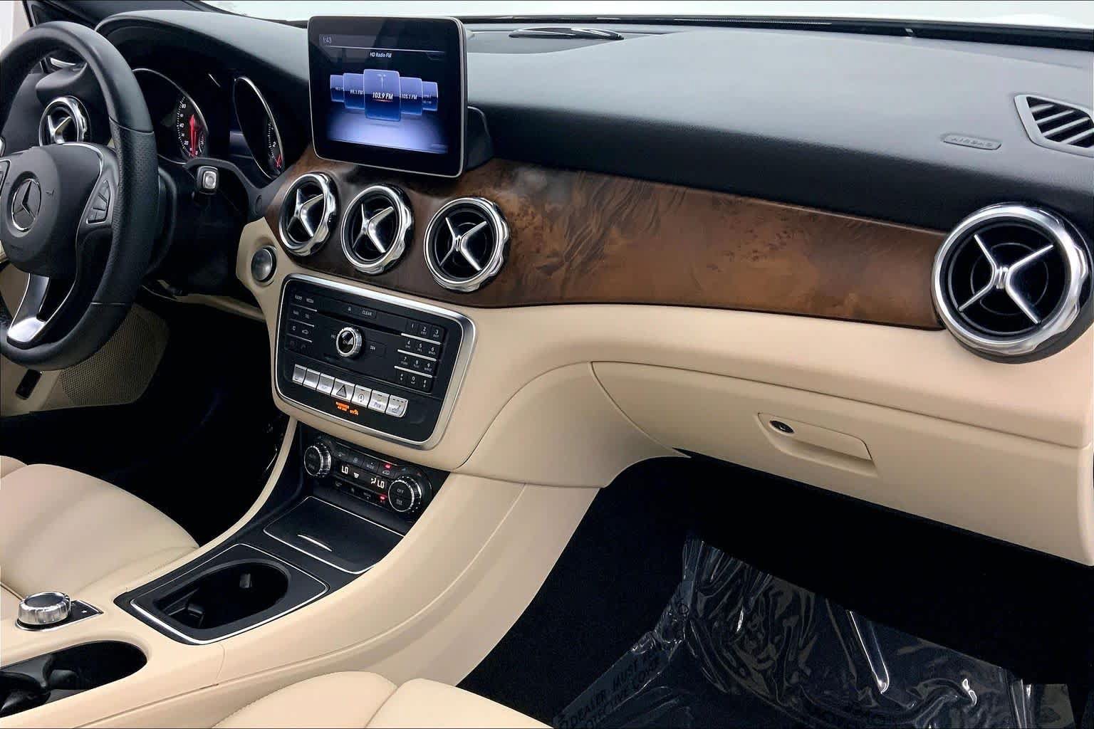 Used 2019 Mercedes-Benz GLA 250 image 10