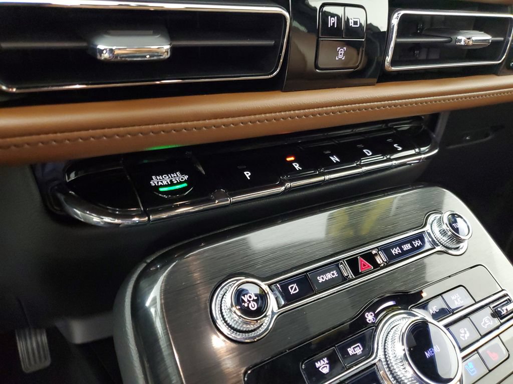 Certified 2023 Lincoln Nautilus Reserve FWD image 30
