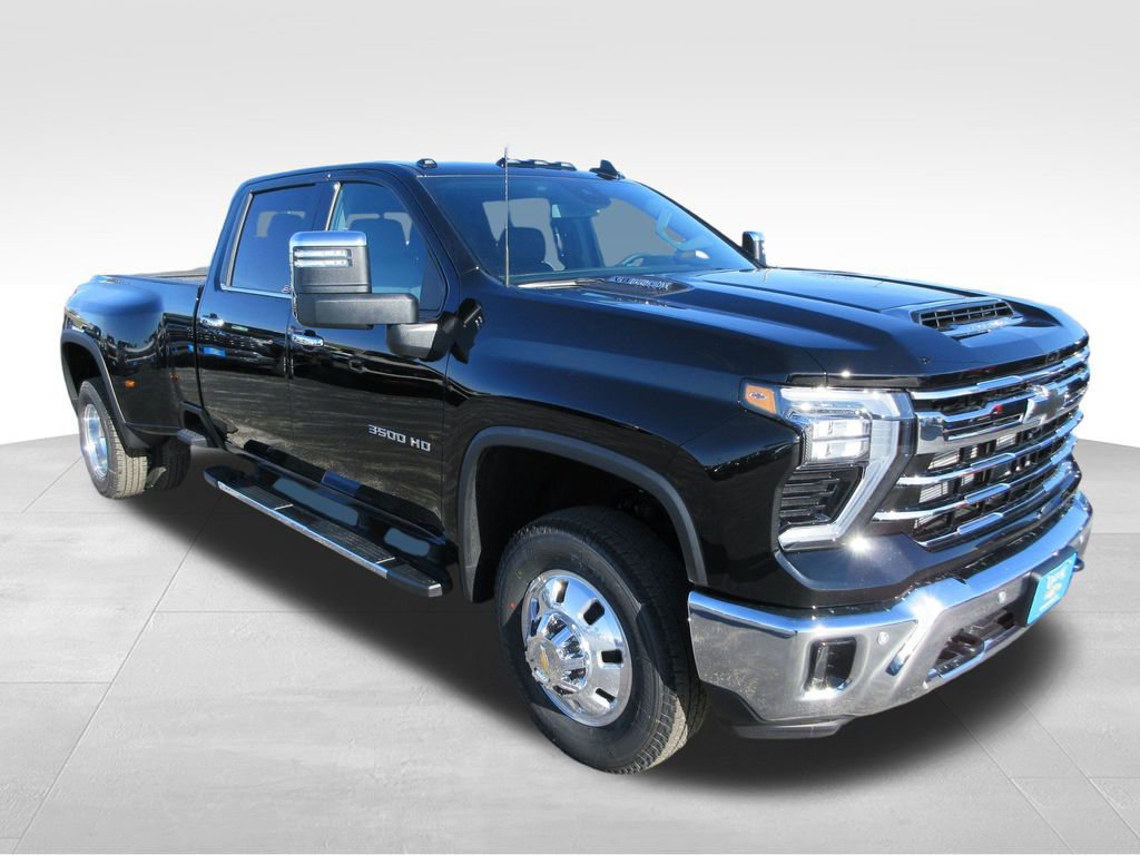 New 2026 Chevrolet Silverado 3500 LTZ w/ LTZ Plus Package AWD/4WD image 7