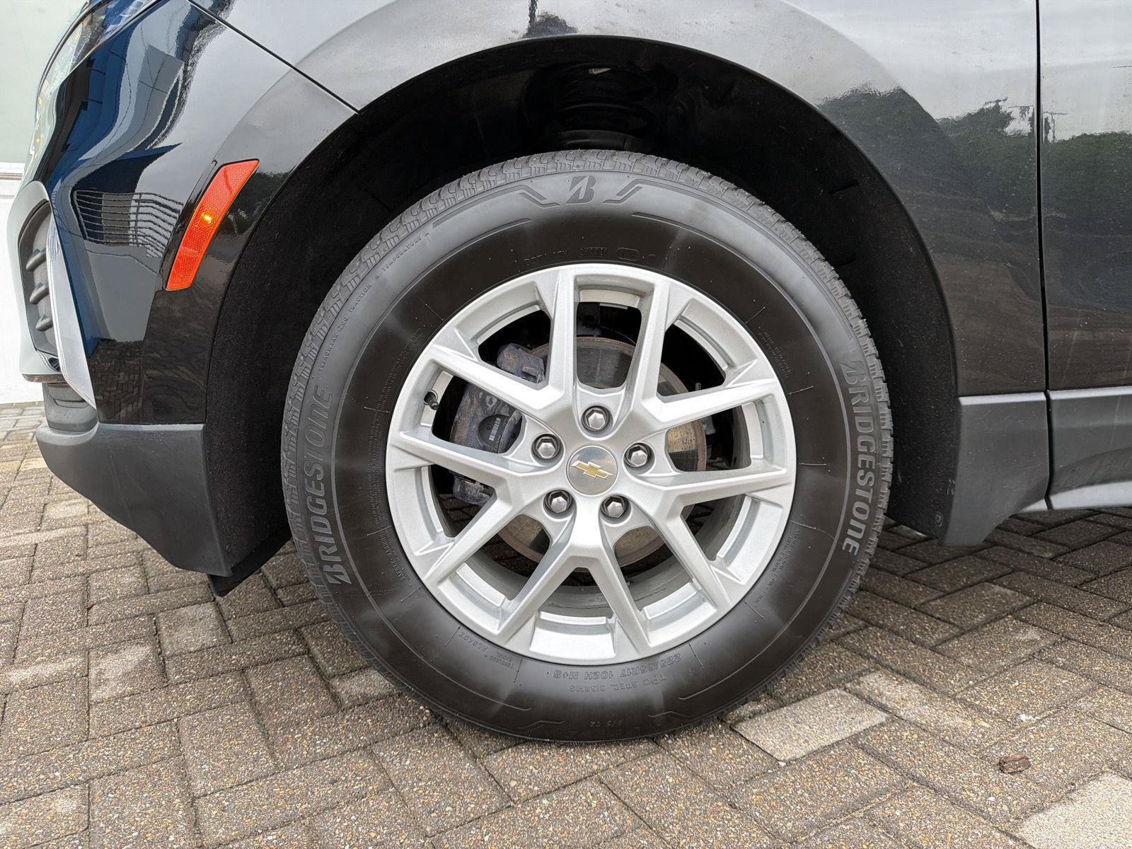 Used 2023 Chevrolet Equinox LT AWD/4WD image 10
