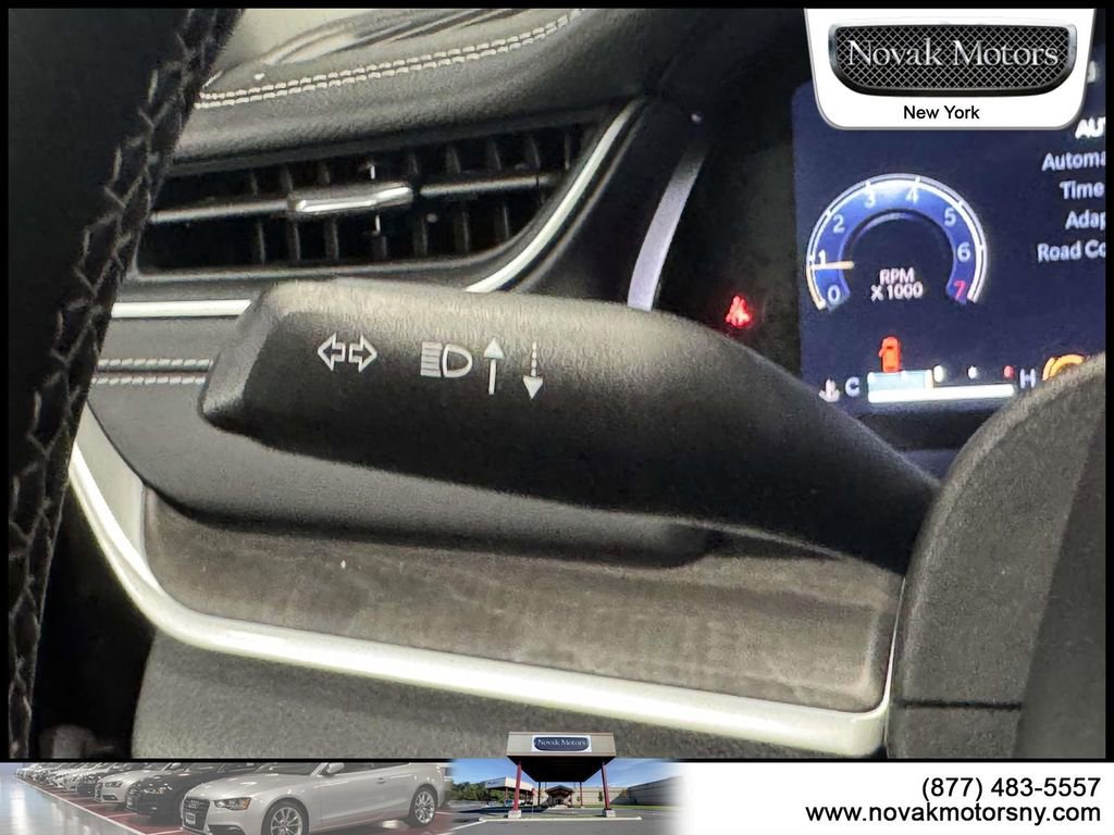 Used 2023 Jeep Grand Cherokee Limited AWD/4WD image 17