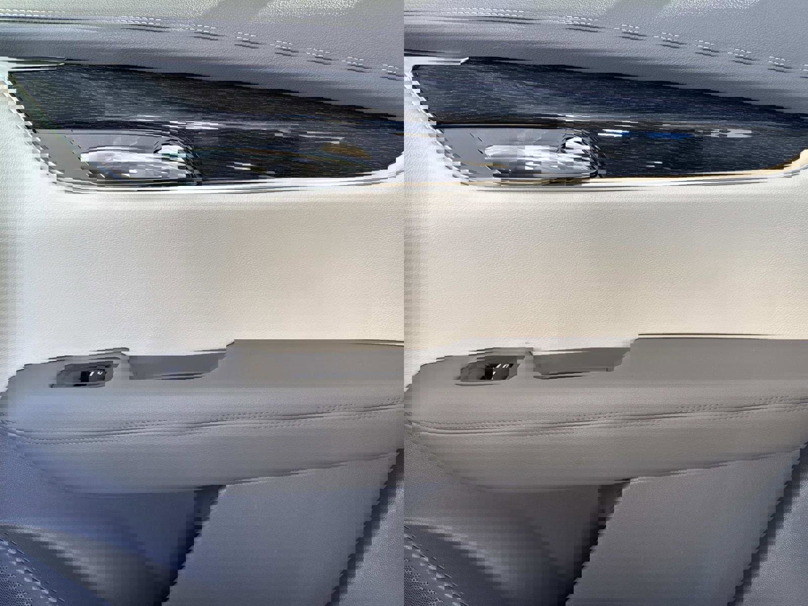 Used 2021 Cadillac XT6 Premium Luxury image 16