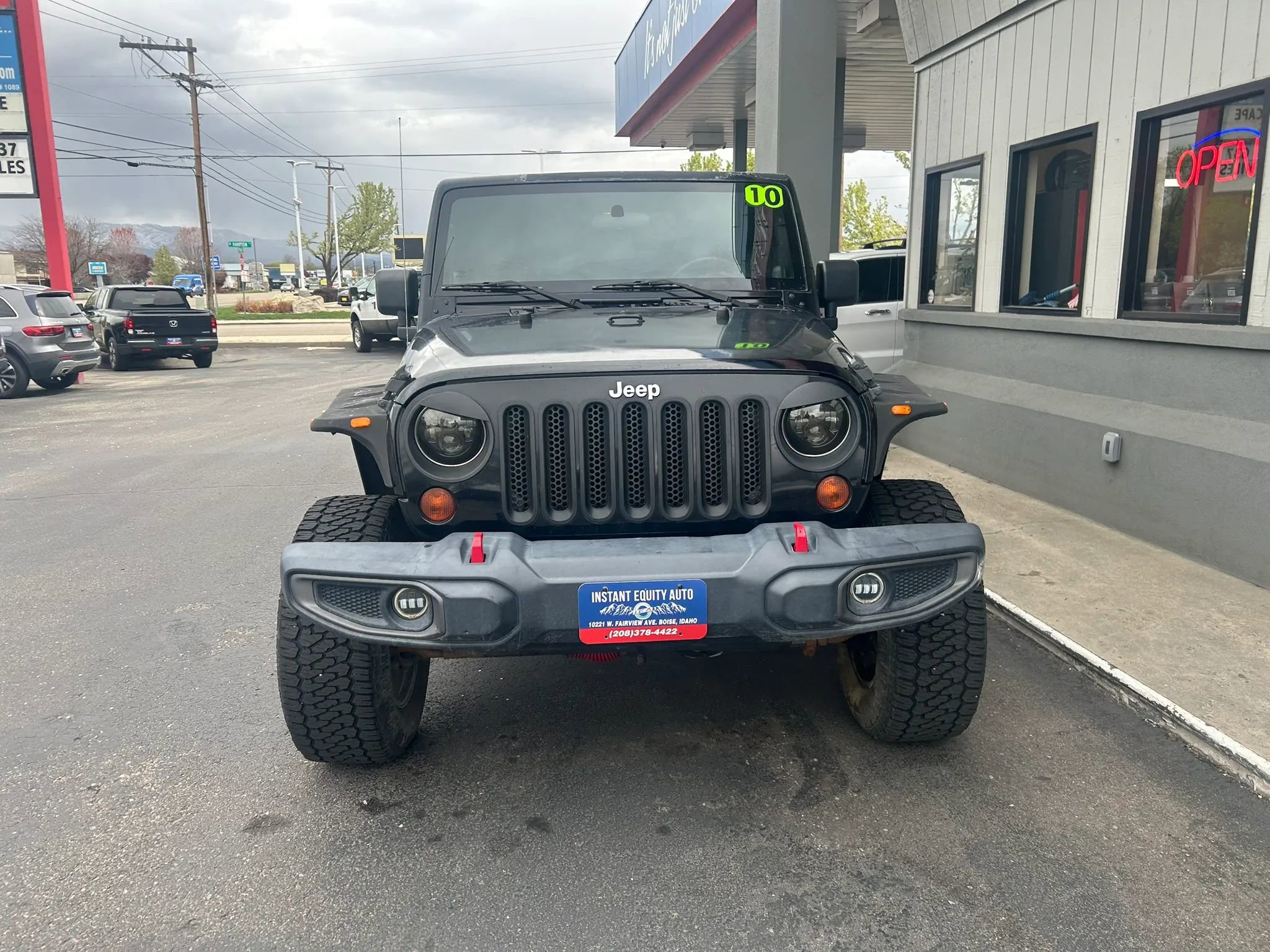 Used 2010 Jeep Wrangler Sahara w/ Trailer Tow Group AWD/4WD image 21