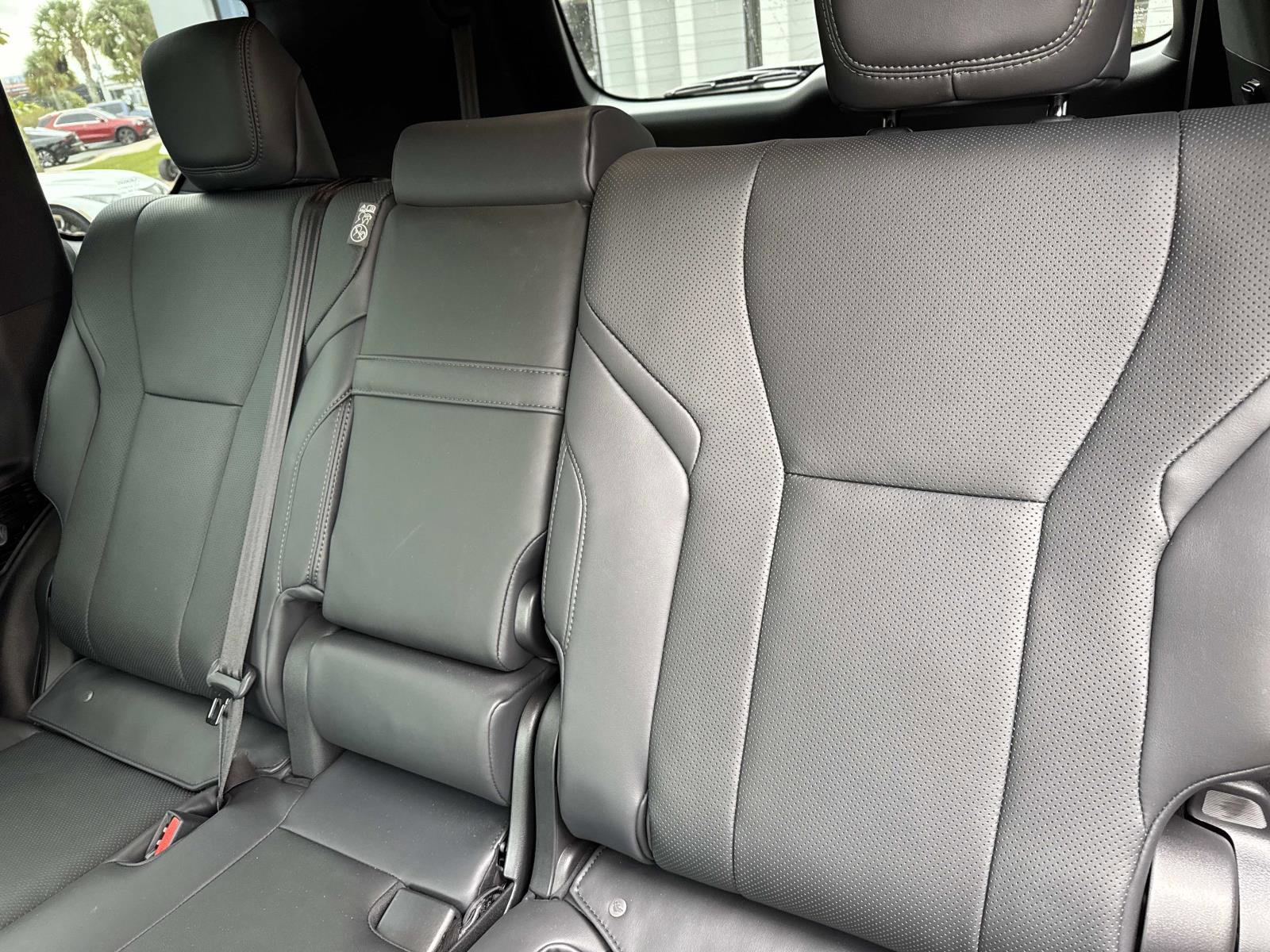 Certified 2025 Lexus LX 700h Overtrail image 13