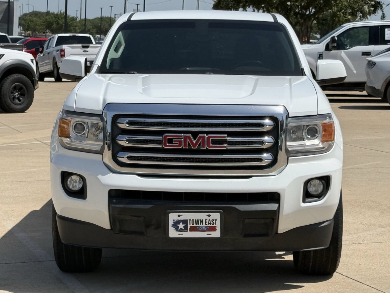 Used 2017 GMC Canyon SLE RWD image 7