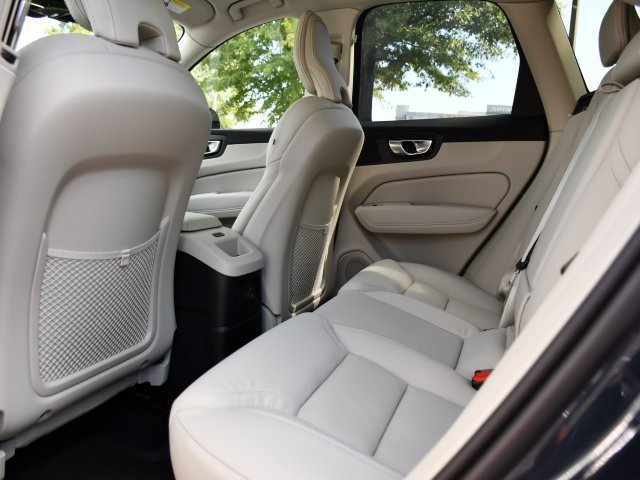 New 2026 Volvo XC60 T8 Ultra w/ Protection Package Premier image 15