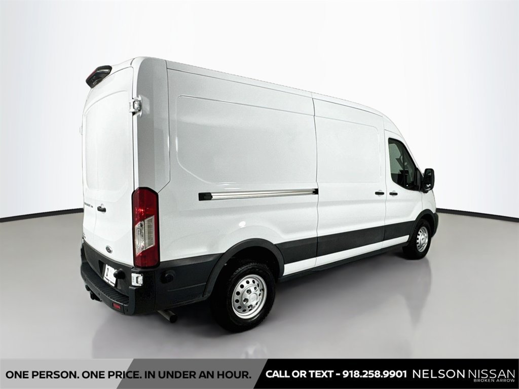 Used 2025 Ford Transit 350 148 Medium Roof AWD image 5