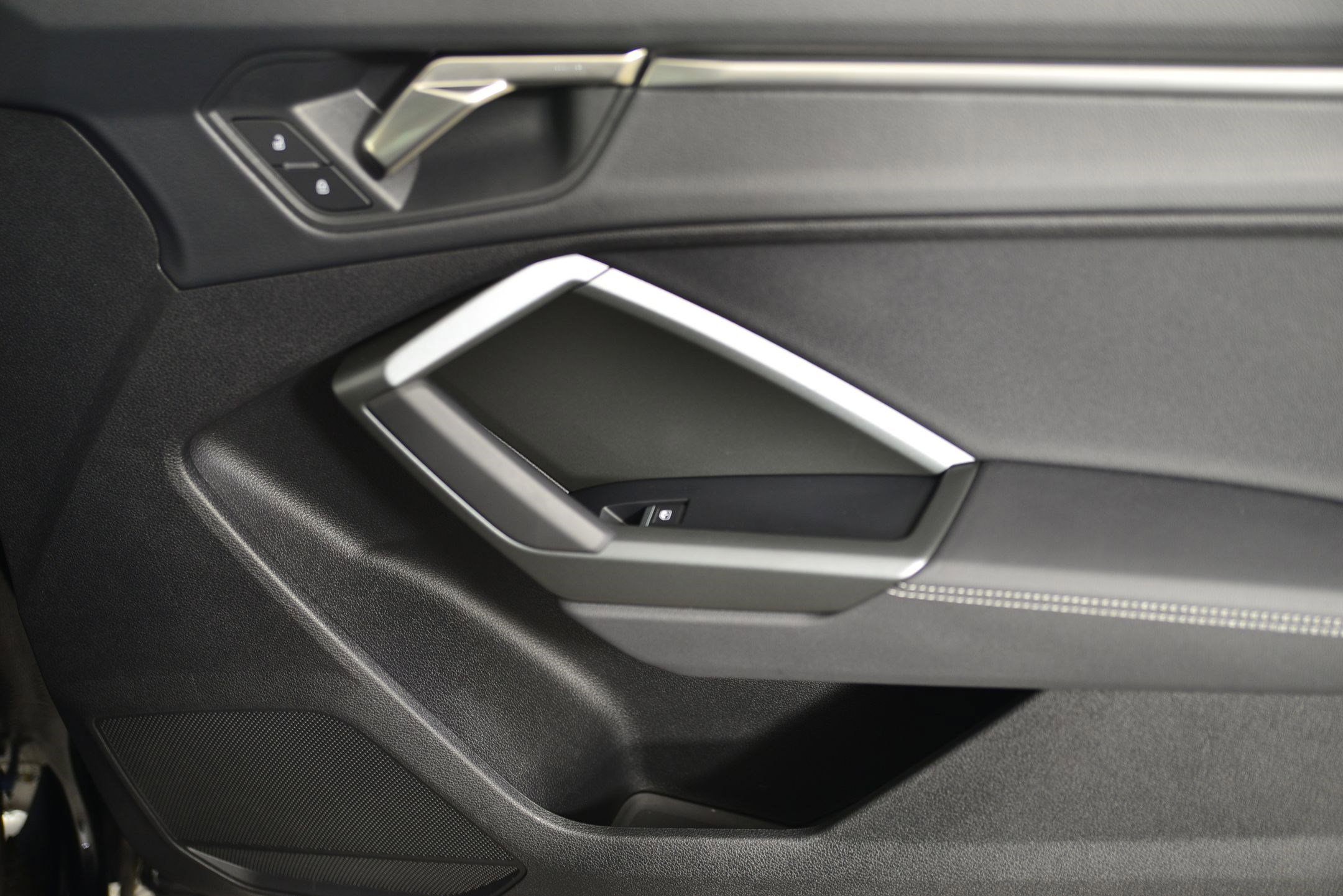 Certified 2025 Audi Q3 2.0T Premium w/ Convenience Package image 21