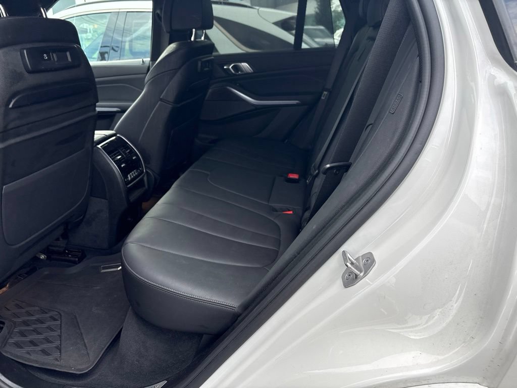 Used 2021 BMW X5 xDrive40i w/ M Sport Package AWD/4WD image 7