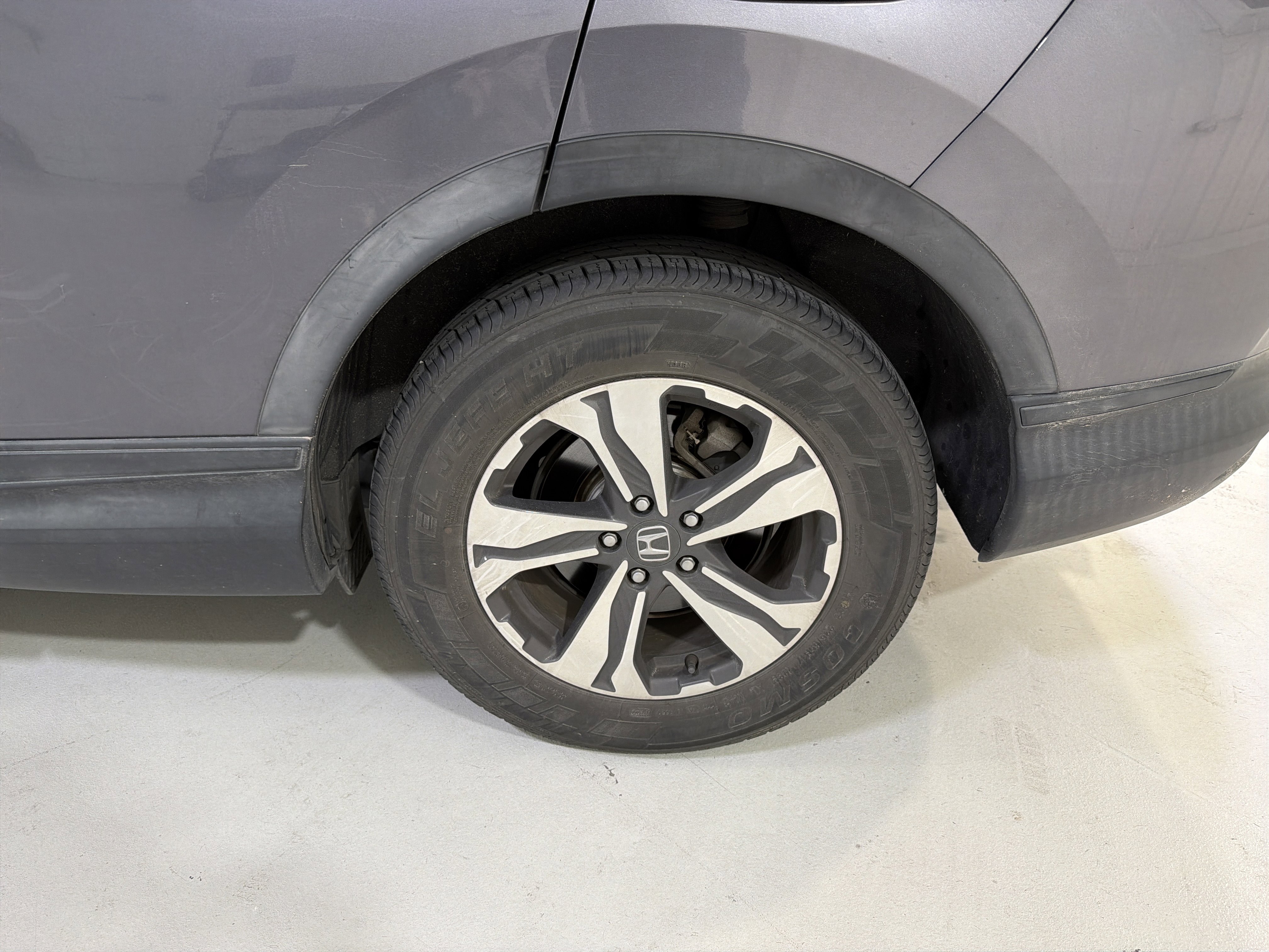 Used 2018 Honda CR-V LX image 9