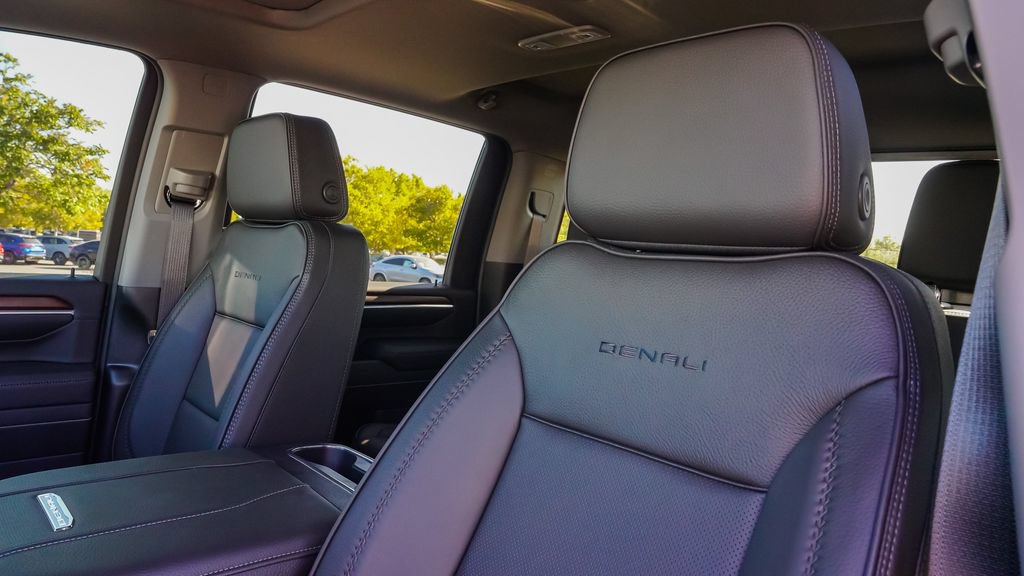 New 2026 GMC Sierra 2500 Denali w/ Denali Reserve Package AWD/4WD image 19