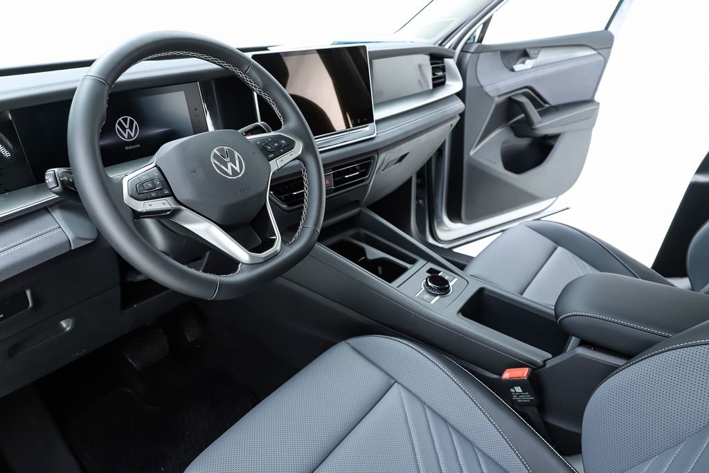 New 2026 Volkswagen Tiguan SE image 57