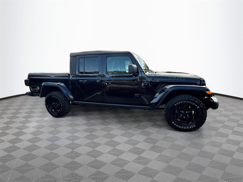 Used 2021 Jeep Gladiator Willys image 5