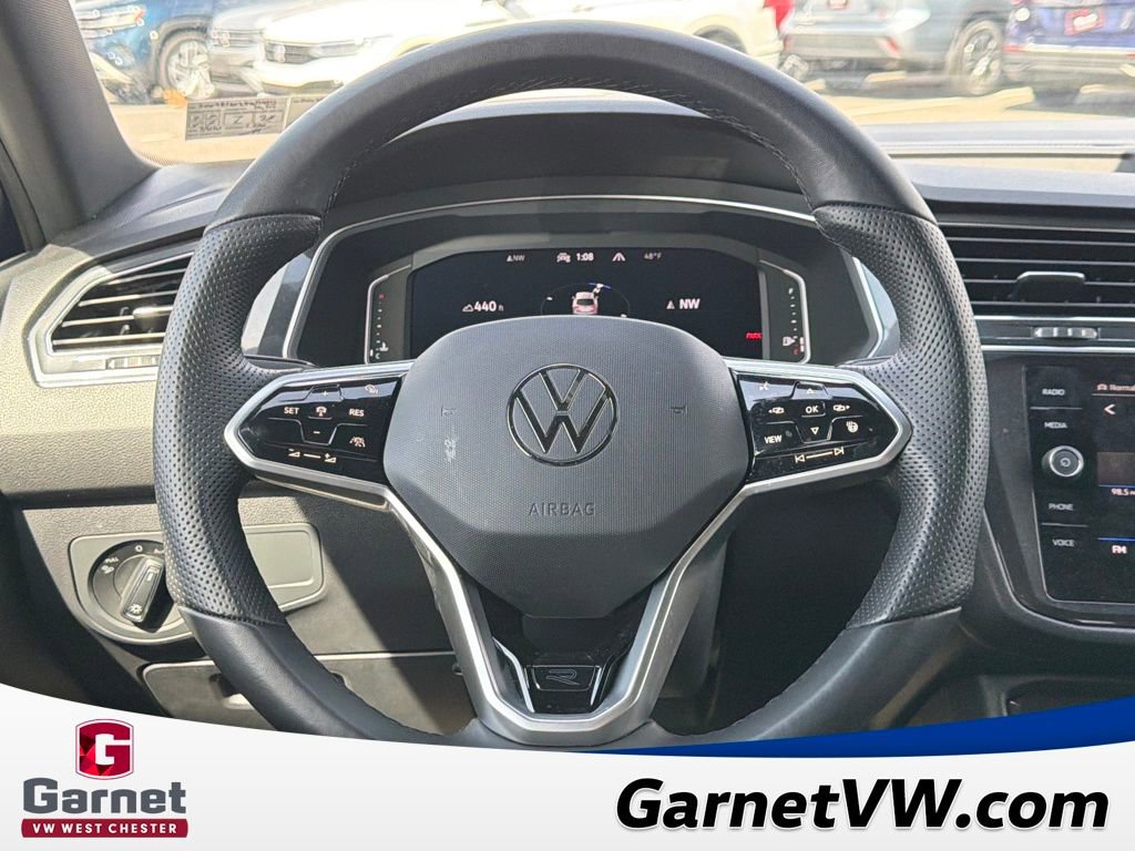 Certified 2023 Volkswagen Tiguan SEL R-Line image 15
